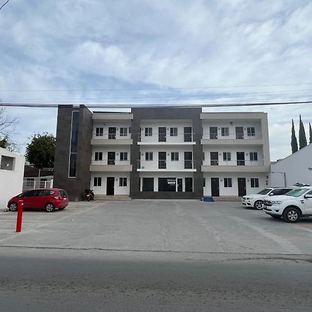 Nova Hotel Cadereyta Jiménez Extérieur photo
