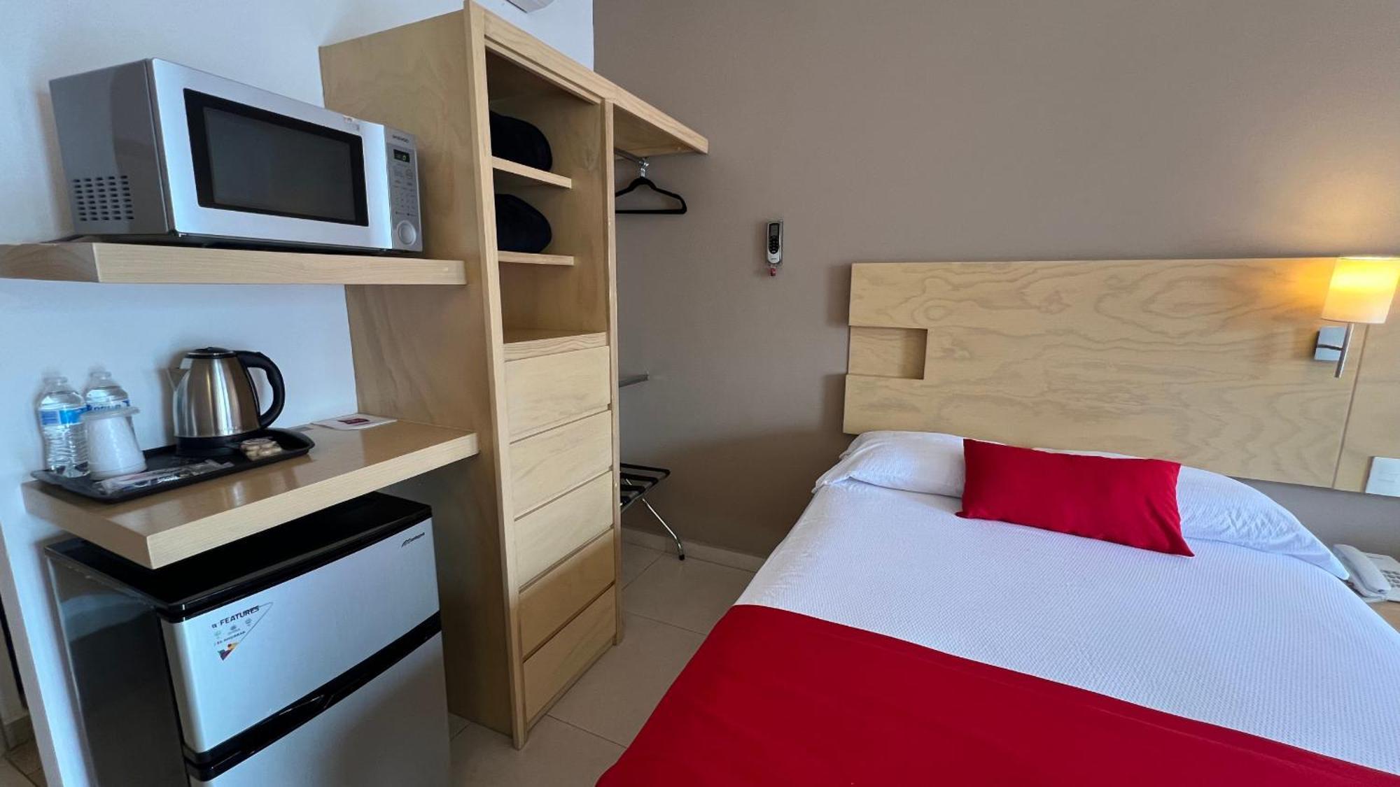 Nova Hotel Cadereyta Jiménez Extérieur photo