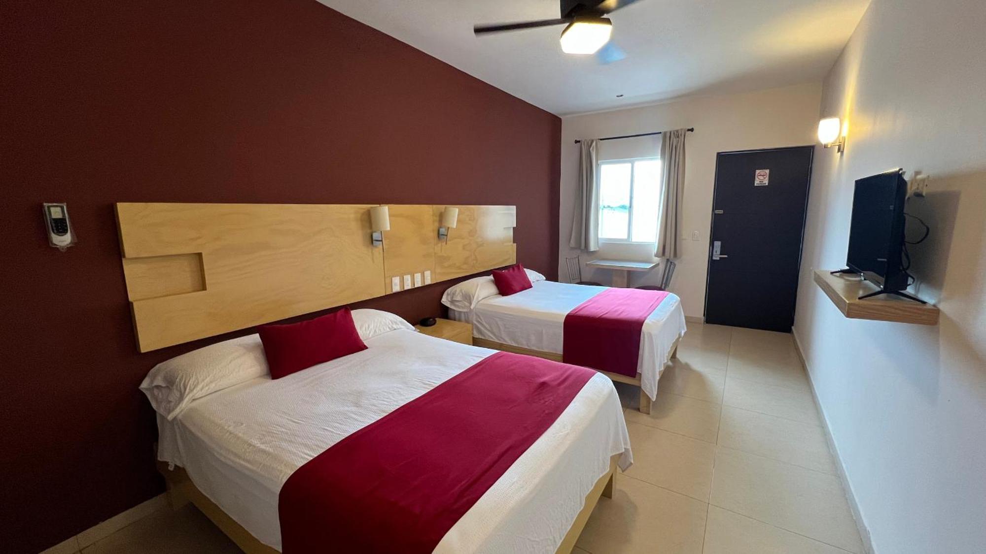 Nova Hotel Cadereyta Jiménez Extérieur photo