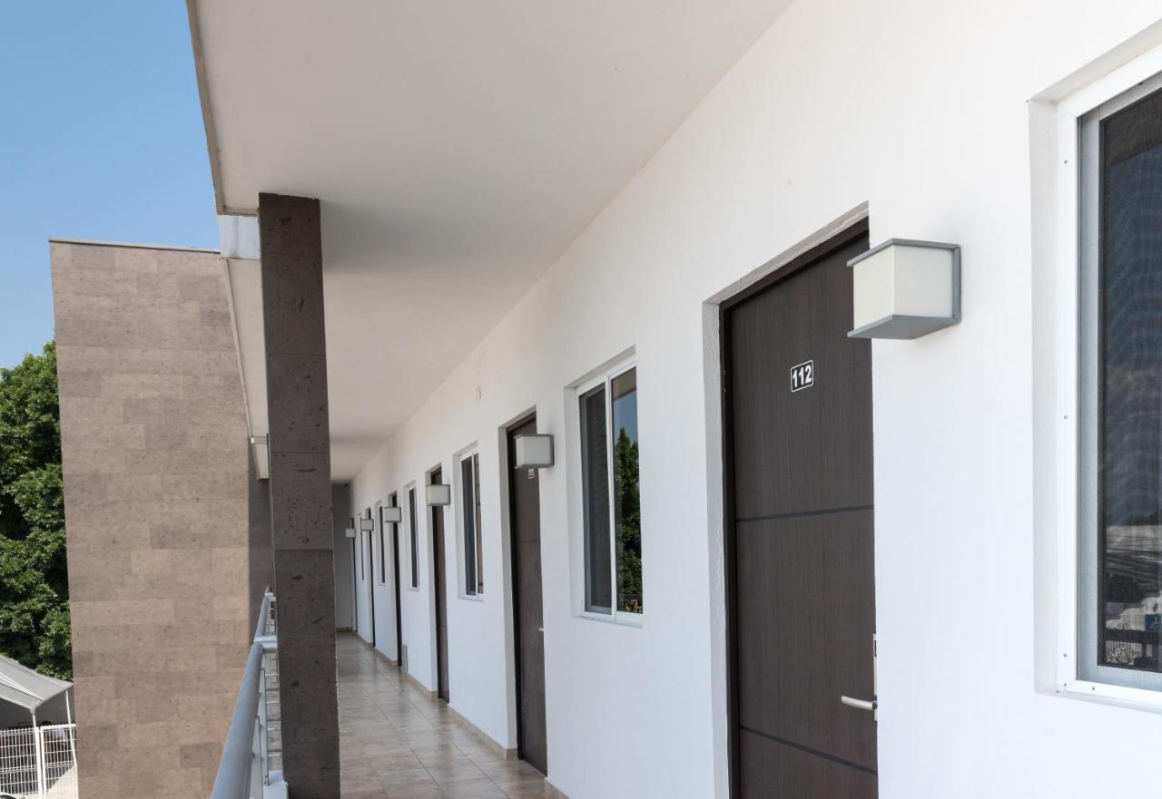 Nova Hotel Cadereyta Jiménez Extérieur photo